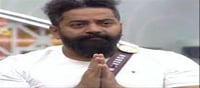 Father gave green signal to his son in Bigg Boss house..?